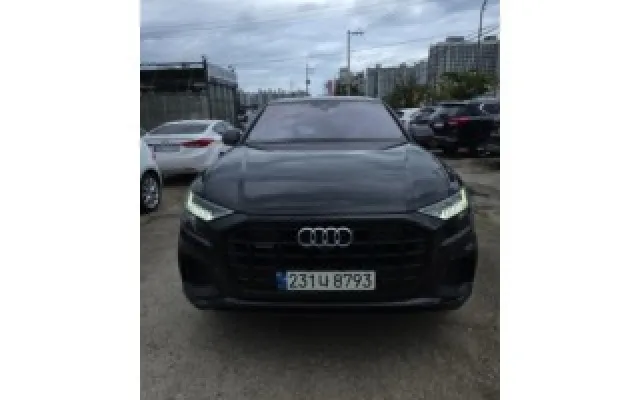 인천중고차할부조건 Q8 55 TFSI 콰트로 프리미엄 매물 사진 9 - 2023/02 270,890km